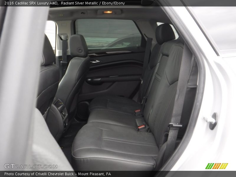 Radiant Silver Metallic / Ebony/Ebony 2016 Cadillac SRX Luxury AWD