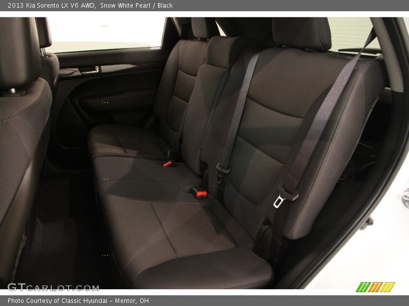 Snow White Pearl / Black 2013 Kia Sorento LX V6 AWD