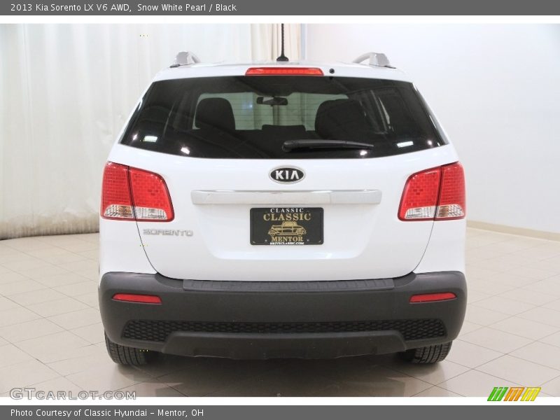 Snow White Pearl / Black 2013 Kia Sorento LX V6 AWD