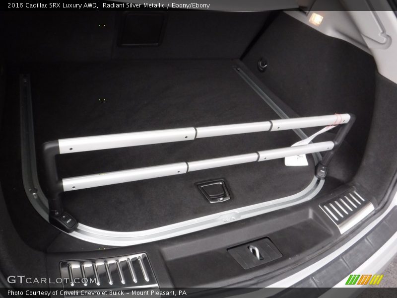 Radiant Silver Metallic / Ebony/Ebony 2016 Cadillac SRX Luxury AWD