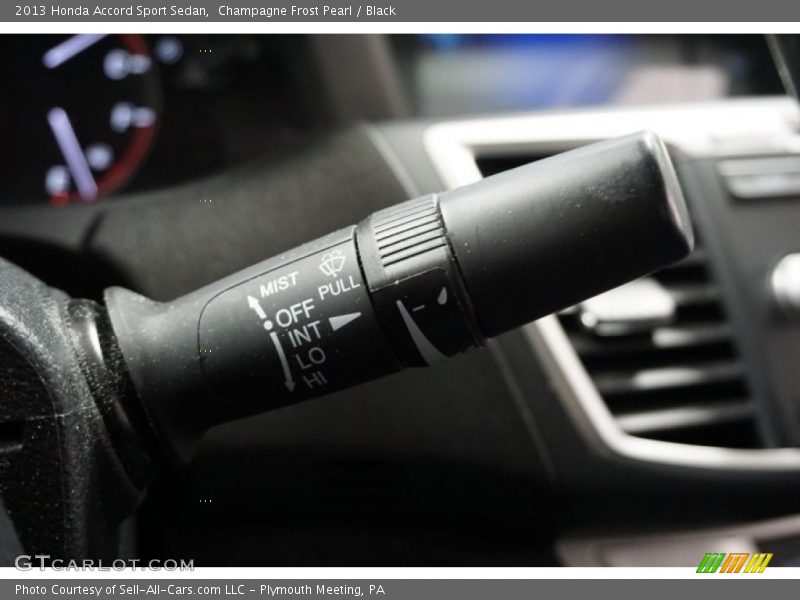Champagne Frost Pearl / Black 2013 Honda Accord Sport Sedan