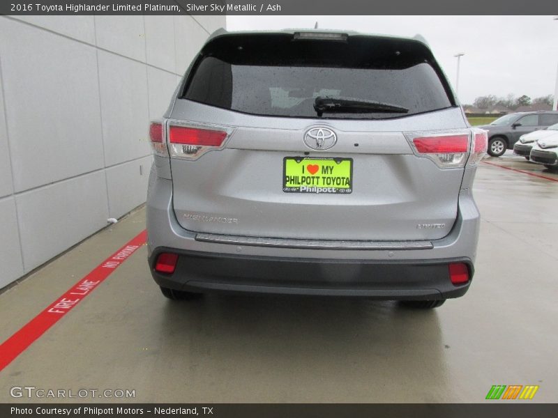 Silver Sky Metallic / Ash 2016 Toyota Highlander Limited Platinum
