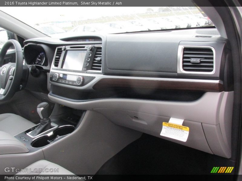 Silver Sky Metallic / Ash 2016 Toyota Highlander Limited Platinum