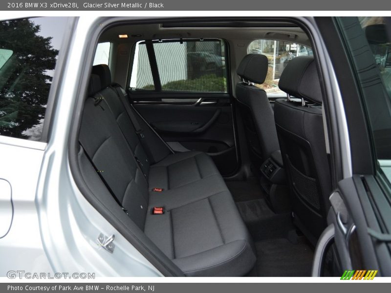 Glacier Silver Metallic / Black 2016 BMW X3 xDrive28i
