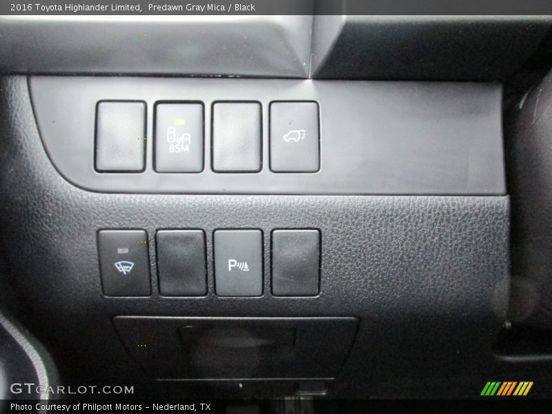 Predawn Gray Mica / Black 2016 Toyota Highlander Limited