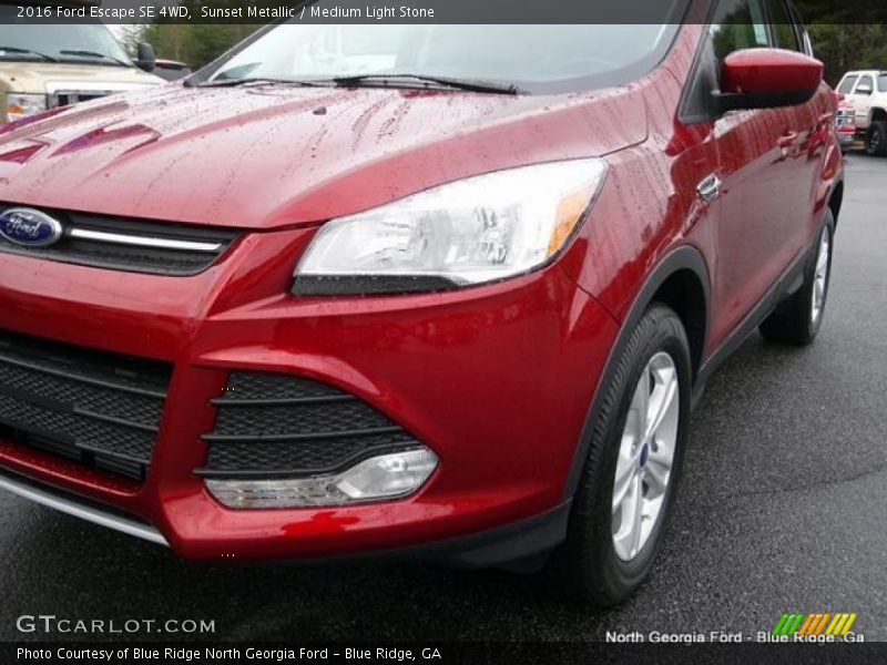 Sunset Metallic / Medium Light Stone 2016 Ford Escape SE 4WD