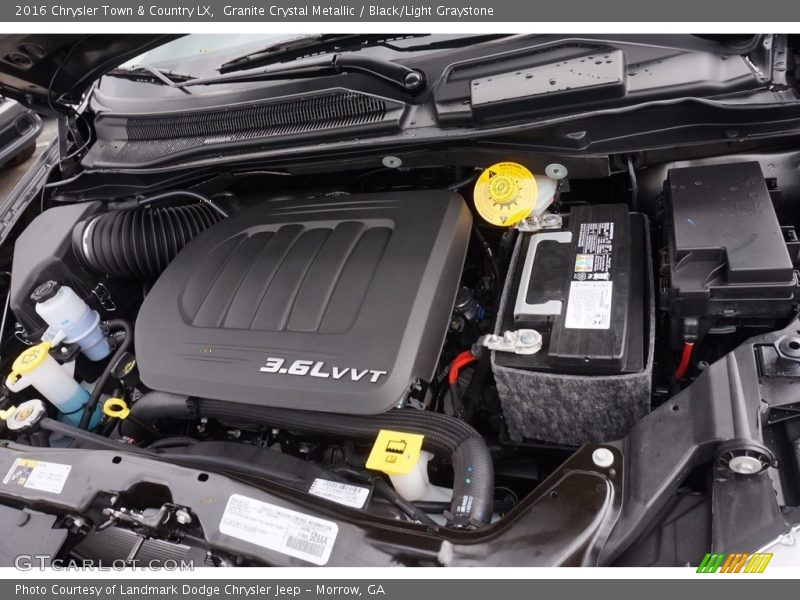 Granite Crystal Metallic / Black/Light Graystone 2016 Chrysler Town & Country LX