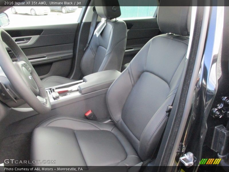 Front Seat of 2016 XF 35t AWD