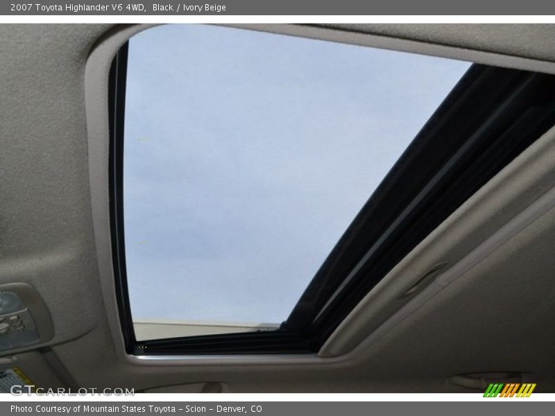 Black / Ivory Beige 2007 Toyota Highlander V6 4WD