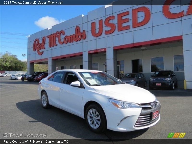 Super White / Ash 2015 Toyota Camry LE