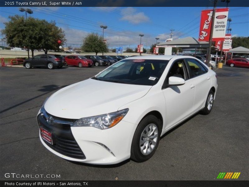 Super White / Ash 2015 Toyota Camry LE