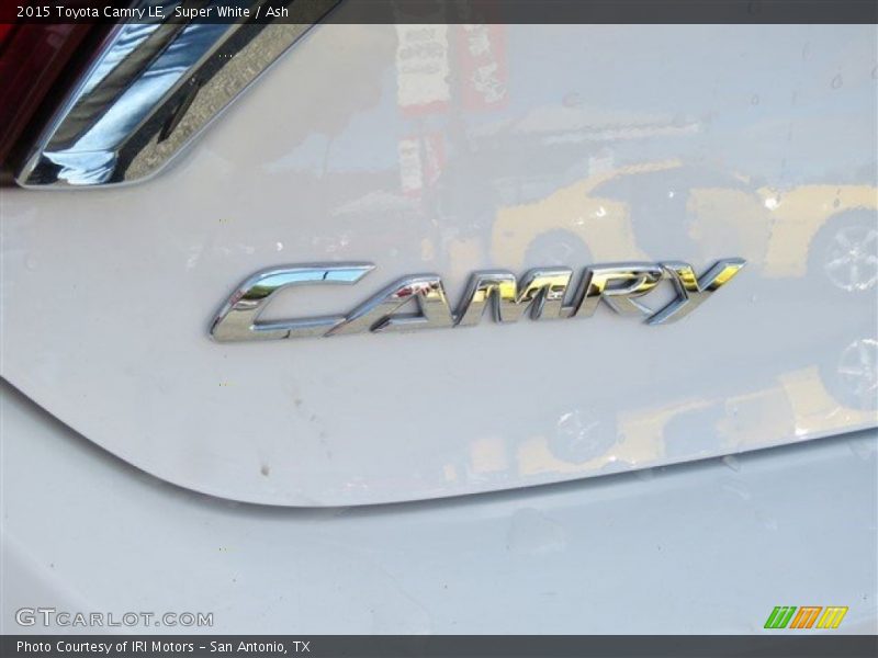 Super White / Ash 2015 Toyota Camry LE