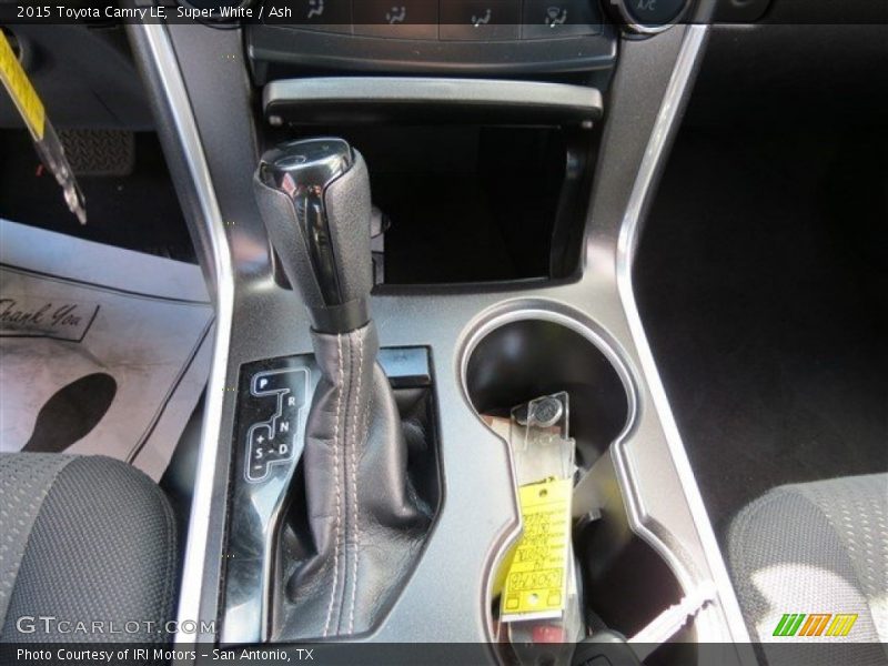 Super White / Ash 2015 Toyota Camry LE