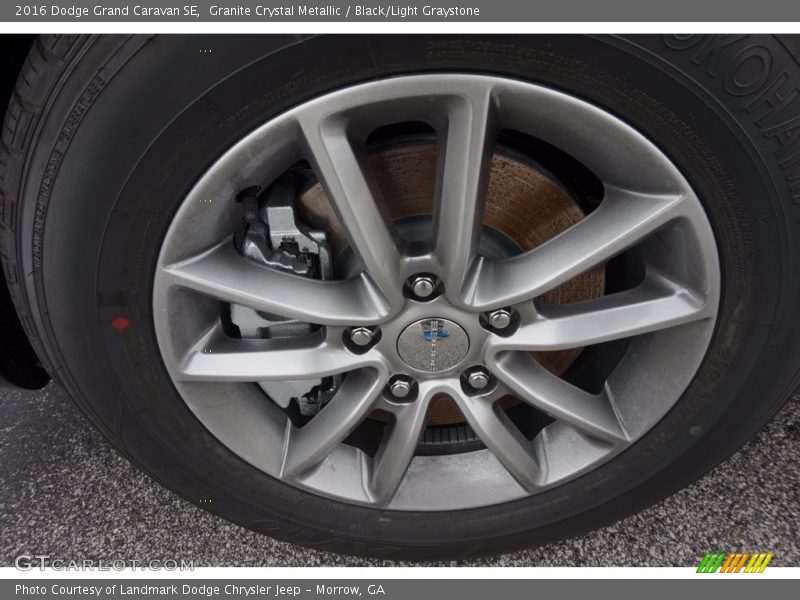 Granite Crystal Metallic / Black/Light Graystone 2016 Dodge Grand Caravan SE