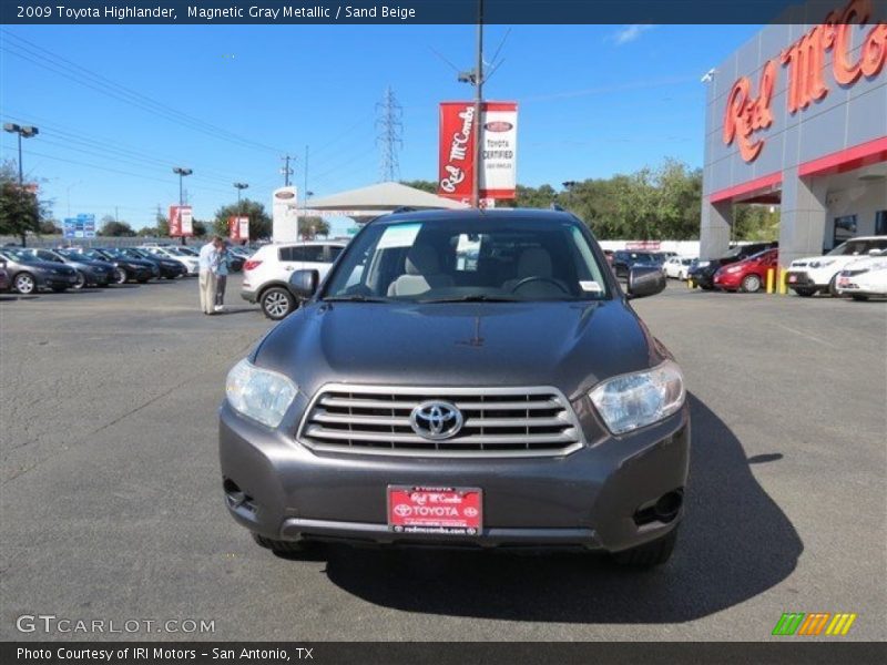 Magnetic Gray Metallic / Sand Beige 2009 Toyota Highlander