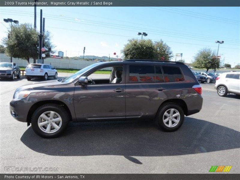 Magnetic Gray Metallic / Sand Beige 2009 Toyota Highlander
