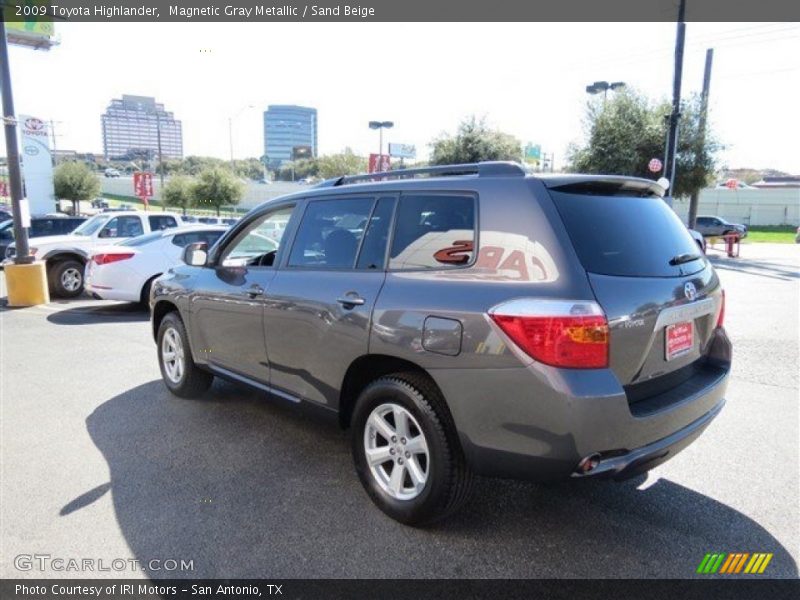 Magnetic Gray Metallic / Sand Beige 2009 Toyota Highlander