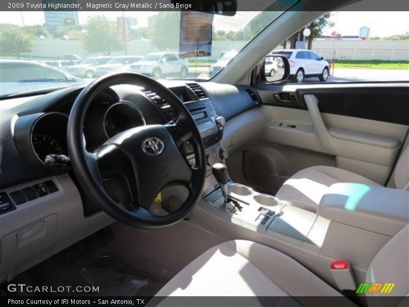 Magnetic Gray Metallic / Sand Beige 2009 Toyota Highlander