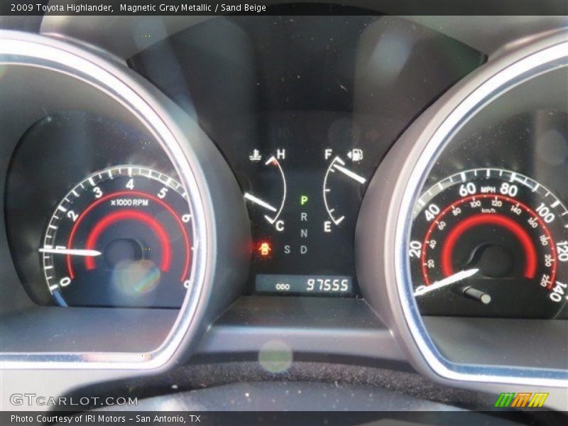 Magnetic Gray Metallic / Sand Beige 2009 Toyota Highlander
