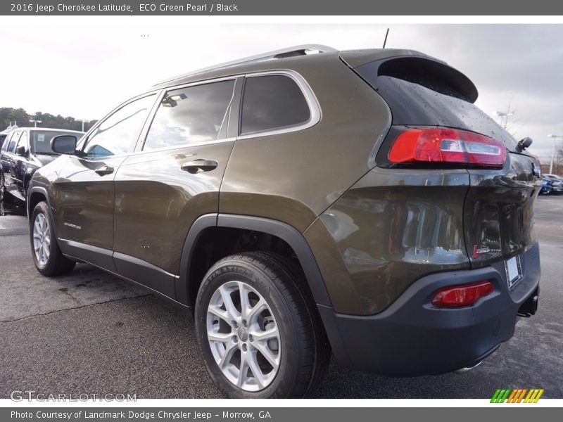 ECO Green Pearl / Black 2016 Jeep Cherokee Latitude