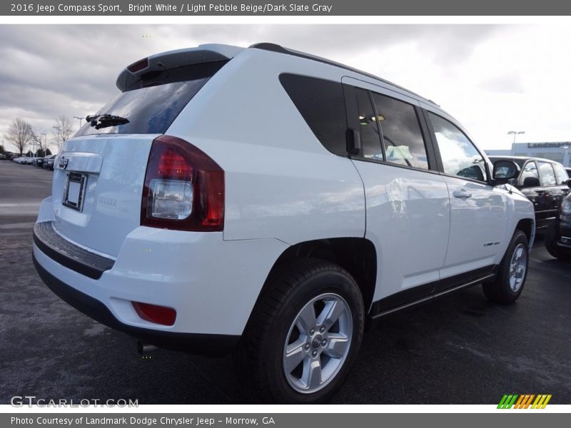 Bright White / Light Pebble Beige/Dark Slate Gray 2016 Jeep Compass Sport