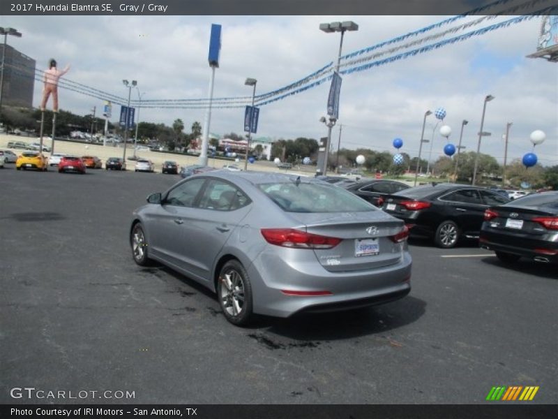 Gray / Gray 2017 Hyundai Elantra SE