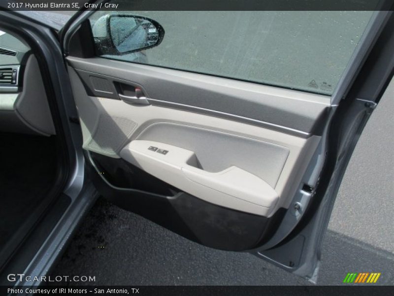 Gray / Gray 2017 Hyundai Elantra SE