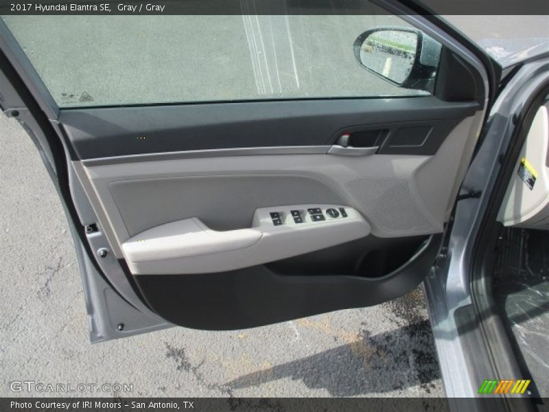 Gray / Gray 2017 Hyundai Elantra SE