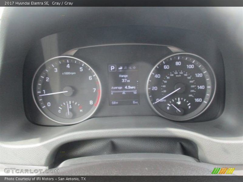 Gray / Gray 2017 Hyundai Elantra SE