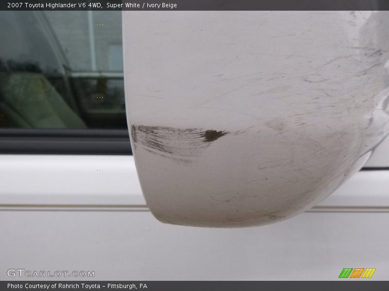 Super White / Ivory Beige 2007 Toyota Highlander V6 4WD