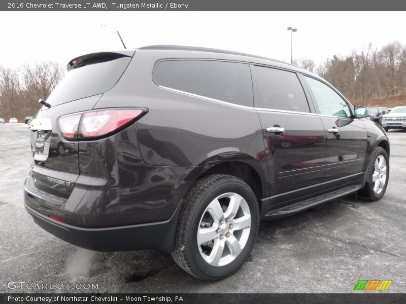 Tungsten Metallic / Ebony 2016 Chevrolet Traverse LT AWD
