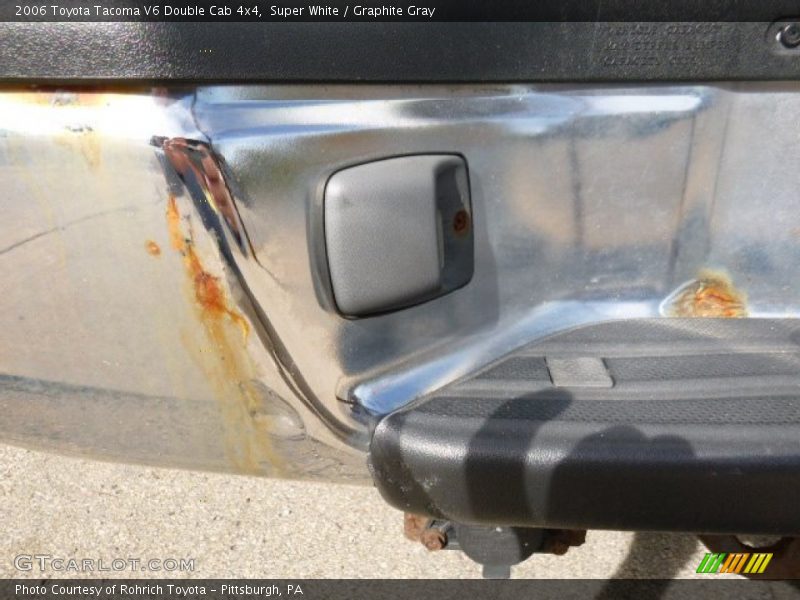 Super White / Graphite Gray 2006 Toyota Tacoma V6 Double Cab 4x4