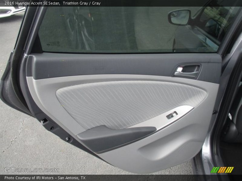 Triathlon Gray / Gray 2016 Hyundai Accent SE Sedan