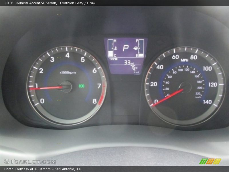 Triathlon Gray / Gray 2016 Hyundai Accent SE Sedan