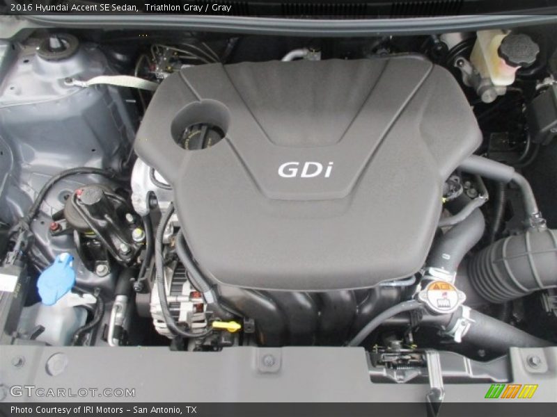 Triathlon Gray / Gray 2016 Hyundai Accent SE Sedan