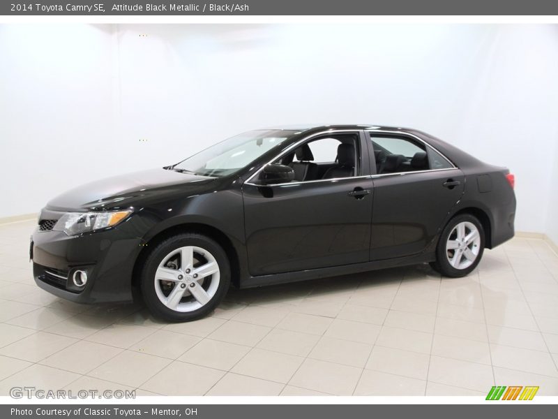Attitude Black Metallic / Black/Ash 2014 Toyota Camry SE