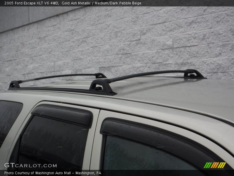 Gold Ash Metallic / Medium/Dark Pebble Beige 2005 Ford Escape XLT V6 4WD