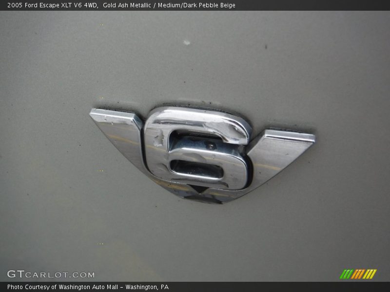 Gold Ash Metallic / Medium/Dark Pebble Beige 2005 Ford Escape XLT V6 4WD