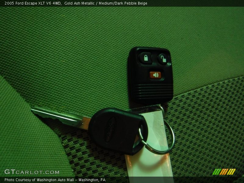 Gold Ash Metallic / Medium/Dark Pebble Beige 2005 Ford Escape XLT V6 4WD