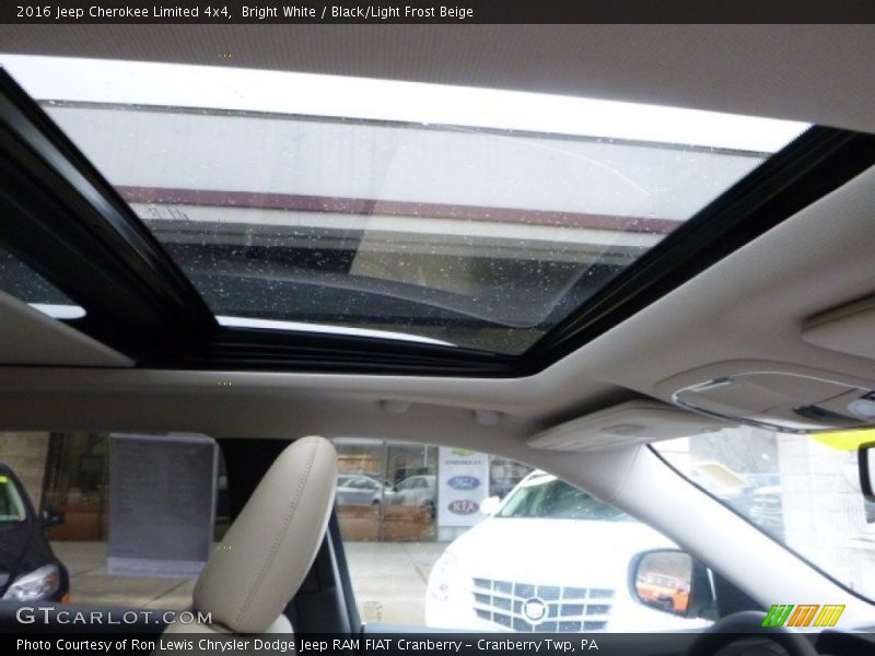 Bright White / Black/Light Frost Beige 2016 Jeep Cherokee Limited 4x4