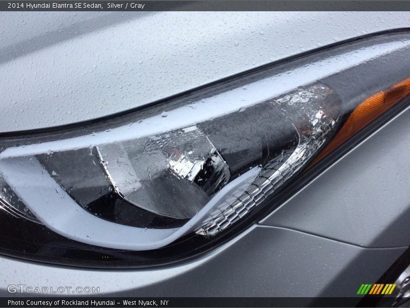 Silver / Gray 2014 Hyundai Elantra SE Sedan