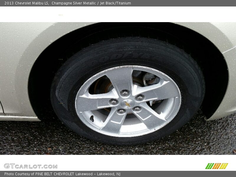 Champagne Silver Metallic / Jet Black/Titanium 2013 Chevrolet Malibu LS