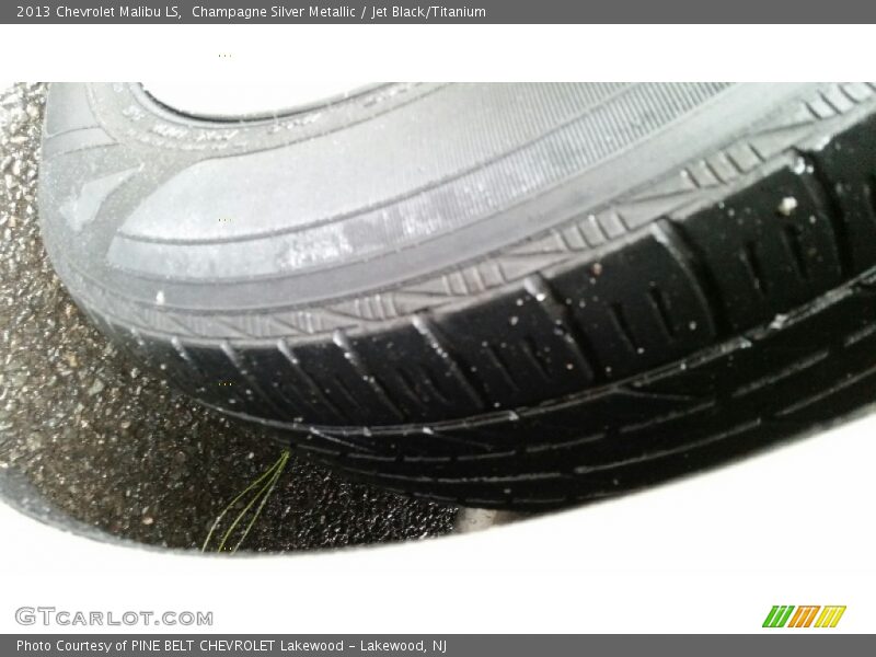Champagne Silver Metallic / Jet Black/Titanium 2013 Chevrolet Malibu LS