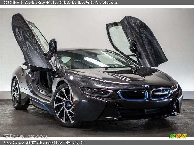 Front 3/4 View of 2016 i8 