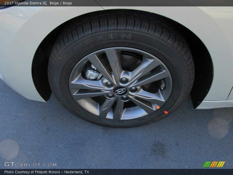 Beige / Beige 2017 Hyundai Elantra SE