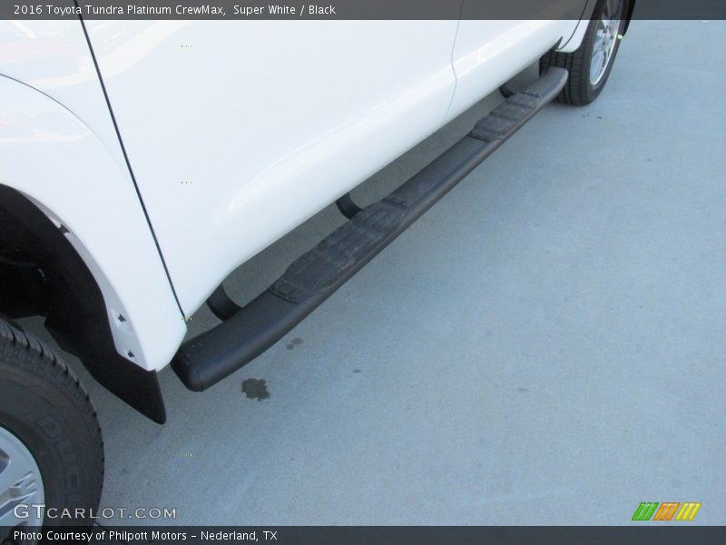 Super White / Black 2016 Toyota Tundra Platinum CrewMax