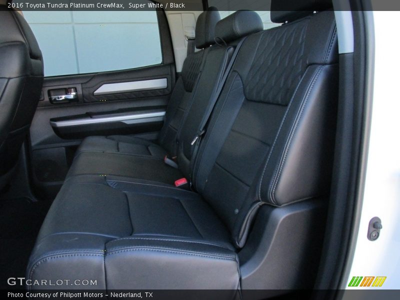 Super White / Black 2016 Toyota Tundra Platinum CrewMax
