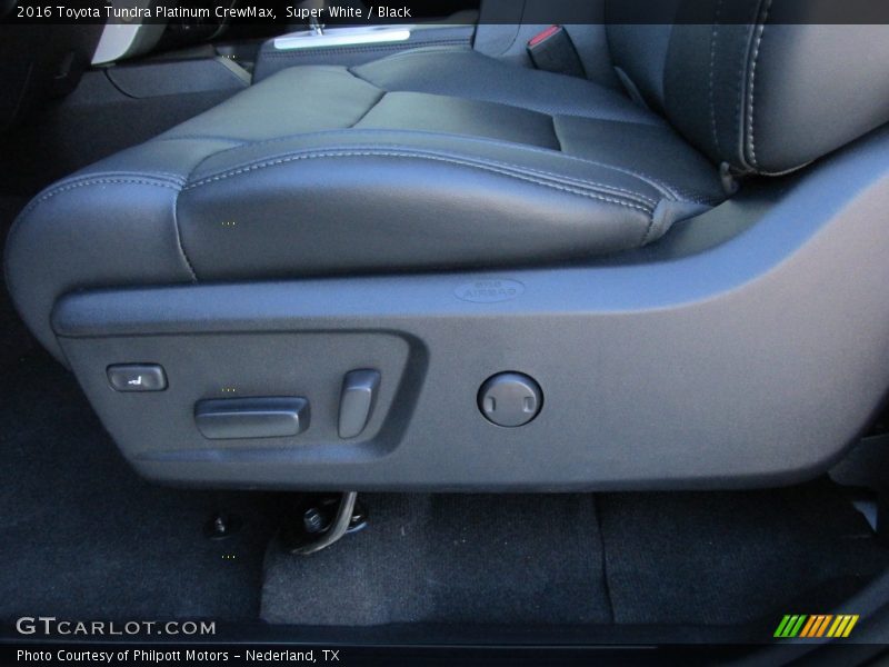 Super White / Black 2016 Toyota Tundra Platinum CrewMax