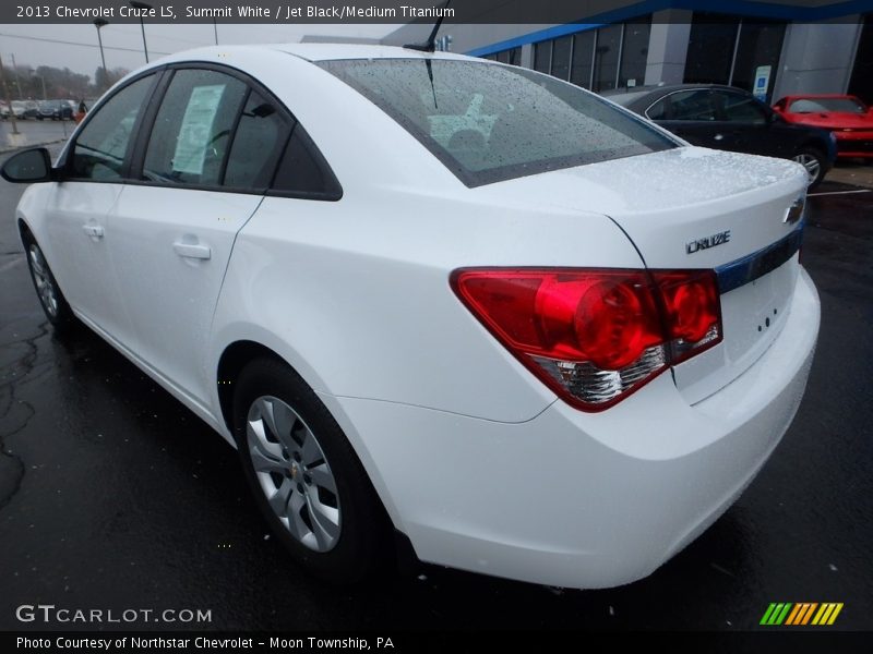 Summit White / Jet Black/Medium Titanium 2013 Chevrolet Cruze LS