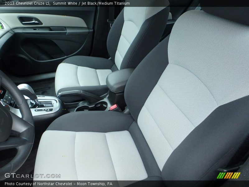 Summit White / Jet Black/Medium Titanium 2013 Chevrolet Cruze LS